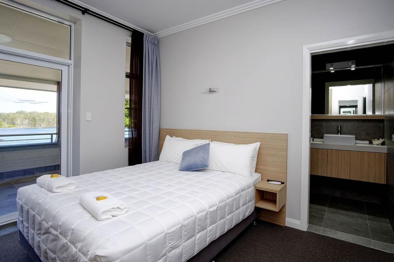 Lakes And Ocean Hotel Forster Exterior photo
